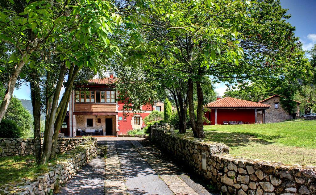 Hotel Rural Coviella Arriondas Exterior photo