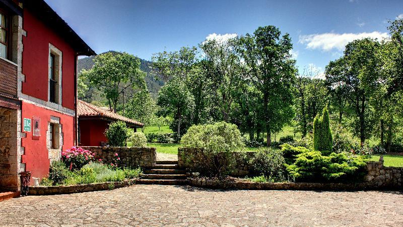 Hotel Rural Coviella Arriondas Exterior photo