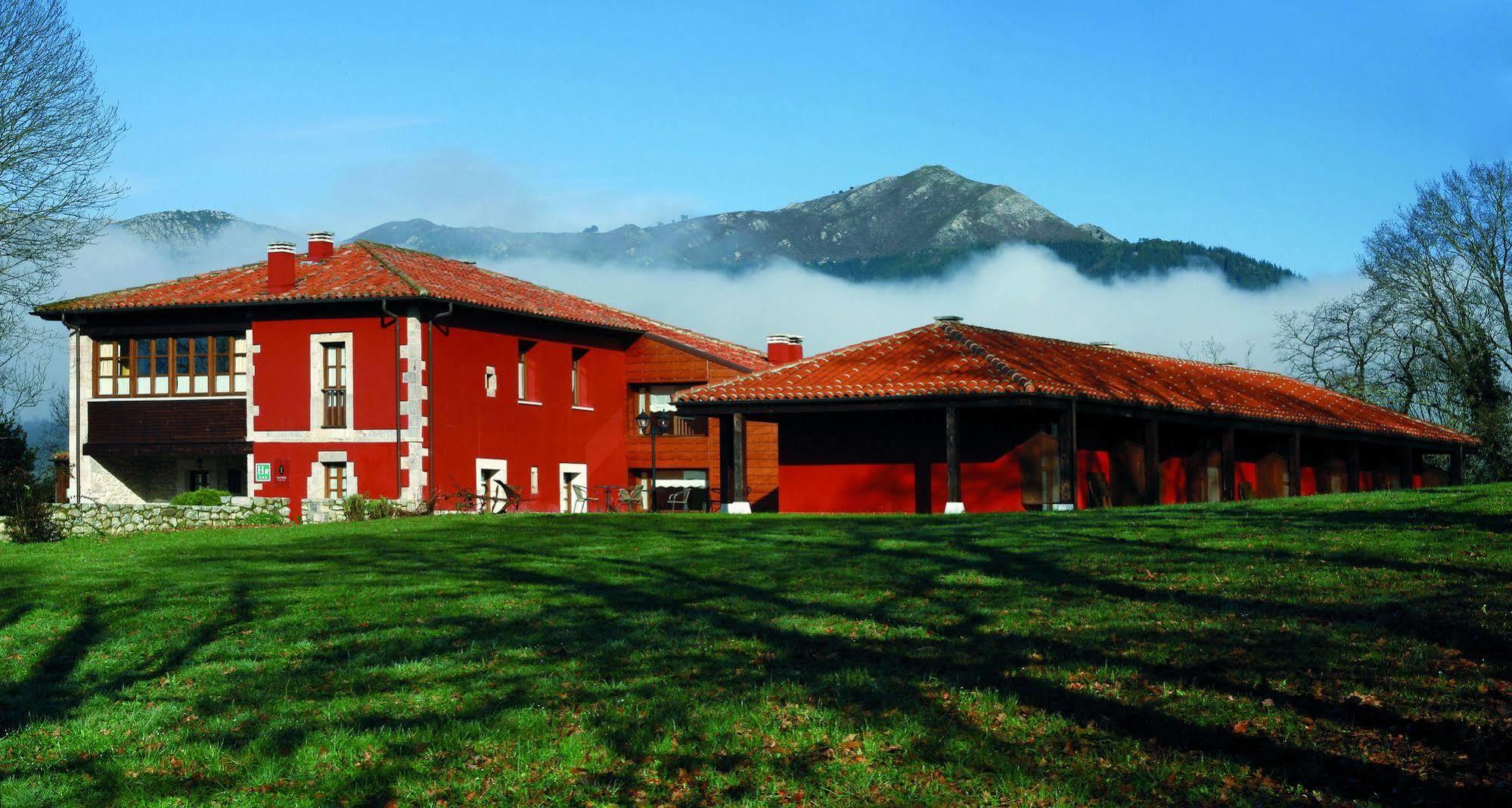 Hotel Rural Coviella Arriondas Exterior photo